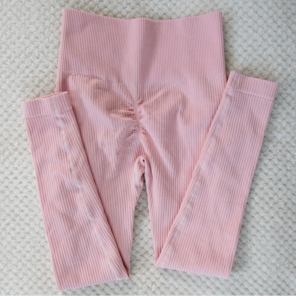Pink Workout Set - Picture 5 of 5